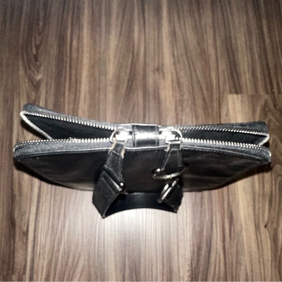 Distressed Maison Margiela Double Zip Leather Bag - Picture 12 of 13